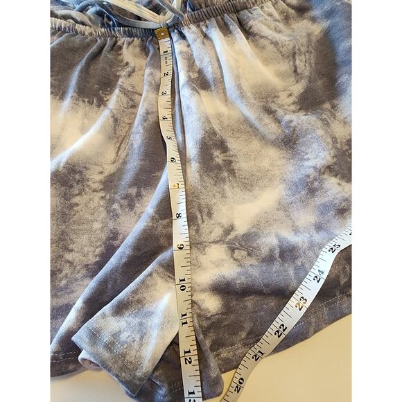 Le Lis Romper Tie-Dyed Shorts Elastic Waist Tie Back New with Tags Size Medium - Picture 7 of 10